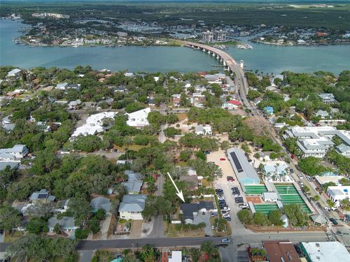 200 S Pine St, New Smyrna Beach, FL, 32169-2656 | Card Image