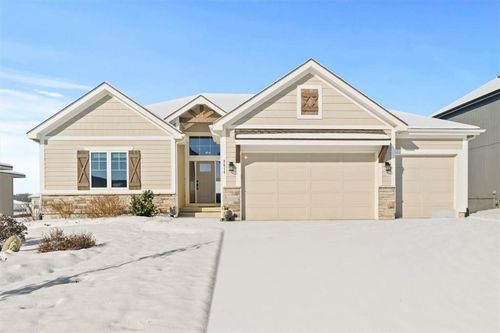 2614 Sw Farm Field Road, Lee's Summit, MO, 64082 | Card Image