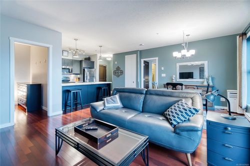 302-555 Franklyn St, Nanaimo, BC, V9R2X9 | Card Image