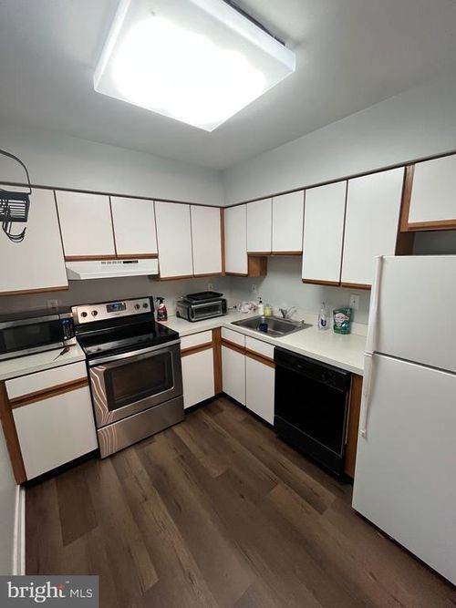 apt-a202-104 Woodside Rd, HAVERFORD, PA, 19041-1834 | Card Image
