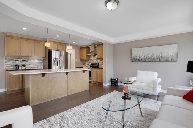 143 Bartonia Cir, House other with 5 bedrooms, 4 bathrooms and 4 parking in Orléans ON | Image 22