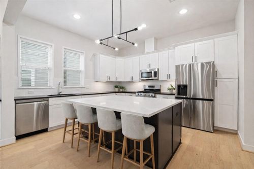 unit-b-2206 Lou Ellen Ln, Houston, TX, 77018-6057 | Card Image