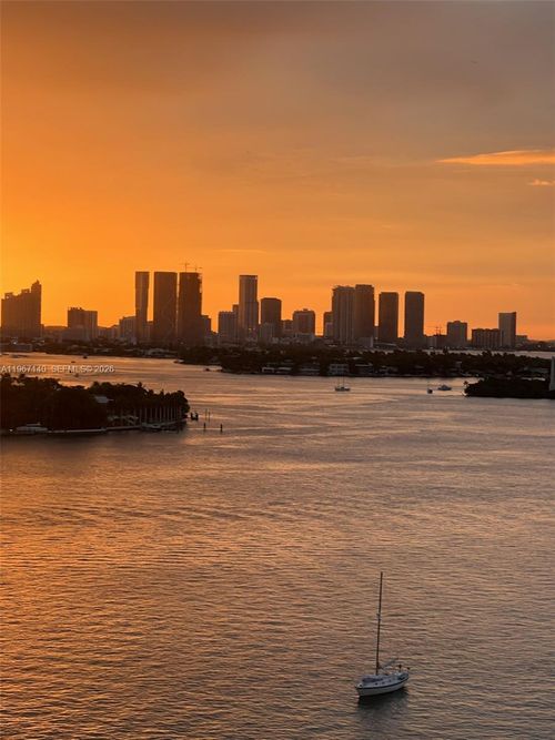 apt-1705-650 West Ave, Miami Beach, FL, 33139-6364 | Card Image