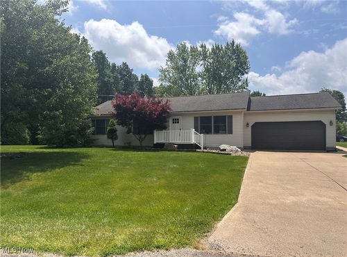 477 Greenlawn Dr, Howard, OH, 43028-9537 | Card Image