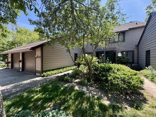 120 Glenview Ct, Janesville, WI, 53548-9071 | Card Image