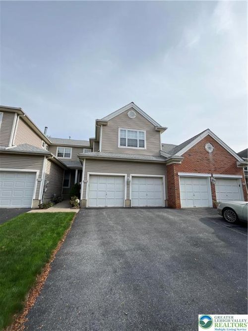 4224 Creek Rd, ALLENTOWN, PA, 18104-3388 | Card Image