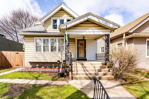 2069 S 71st St S, WEST ALLIS, WI, 53219 | Card Image