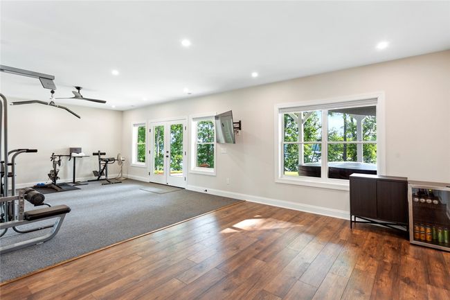 Basement recreation area | Image 31