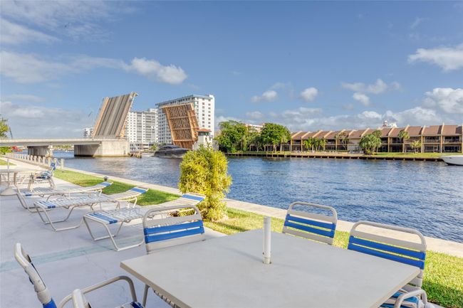 APT-202 - 2900 Ne 14 Th Street Cswy, Condo with 1 bedrooms, 2 bathrooms and null parking in Pompano Beach FL | Image 45