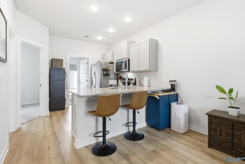 409 Falls Pt Sw, Madison, AL, 35756-6606 | Card Image