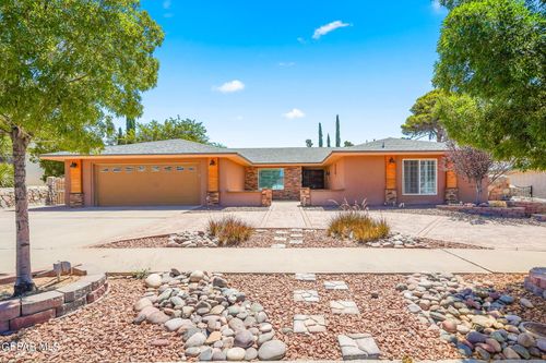 6504 La Cadena Dr, El Paso, TX, 79912-2904 | Card Image