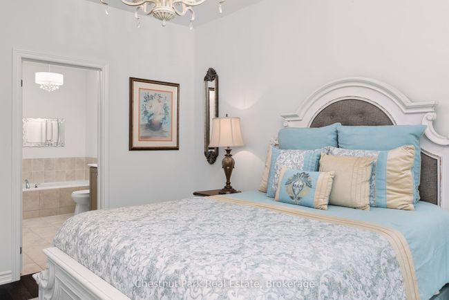 25 Durham Rd, House attached with 2 bedrooms, 2 bathrooms and 2 parking in Bracebridge ON | Image 25