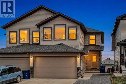 42 Baysprings Way Sw, Airdrie, AB, T4B4C4 | Card Image