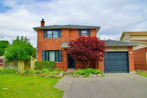 1405 Manitou Dr, Oshawa, ON, L1G7R2 | Card Image