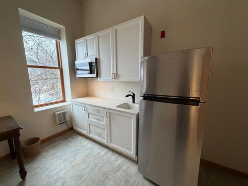 228-542 Benson Ave Sw, Willmar, MN, 56201-3263 | Card Image