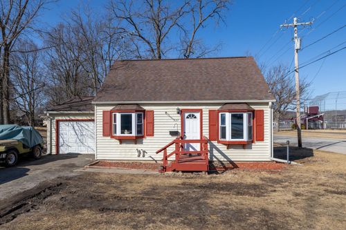 327 Burr Oak Ave Ne, Chatfield, MN, 55923-1034 | Card Image