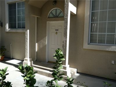 130 - Ramsdell Avenue, Townhouse with 3 bedrooms, 3 bathrooms and 2 parking in La Crescenta CA | Image 2