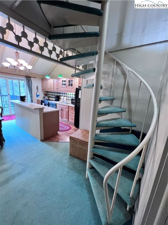 spiral staircase | Image 12