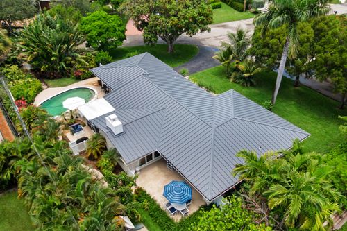 3240 Lakeview Dr, Pompano Beach, FL, 33062-6806 | Card Image