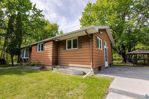 7045 Morris Thomas Rd W, Cloquet, MN, 55720-9281 | Card Image