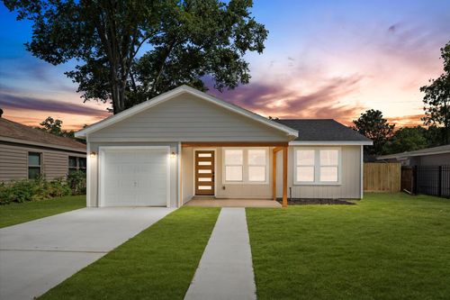 7711 Dixie Dr, Houston, TX, 77087-5507 | Card Image