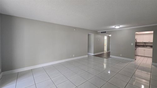 105-6200 S Falls Circle Dr, Lauderhill, FL, 33319-6924 | Card Image