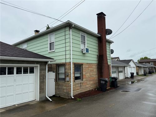 1335 4th Ave, Ford City, PA, 16226-1345 | Card Image