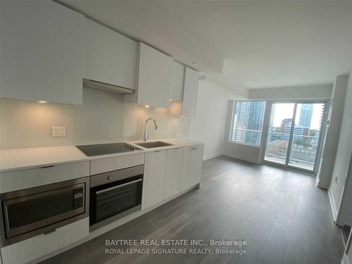 2011-195 Redpath Ave, Toronto, ON, M4P0E4 | Card Image