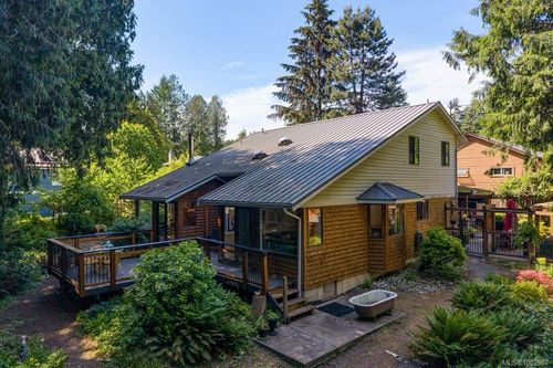 3007 Charles St, Nanaimo, BC, V9T2Y1 | Card Image