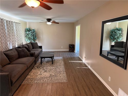 324 S Buchanan Ave, Fayetteville, AR, 72701-5603 | Card Image