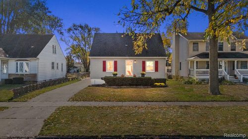 1322 Whitcomb Ave, Royal Oak, MI, 48073-4736 | Card Image