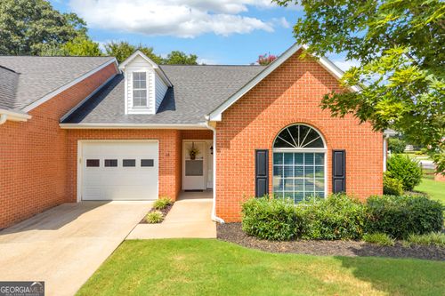 18 Somerset Ct, Hartwell, GA, 30643-2112 | Card Image