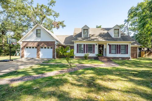 255 Easley Loop, Savannah, TN, 38372-5941 | Card Image