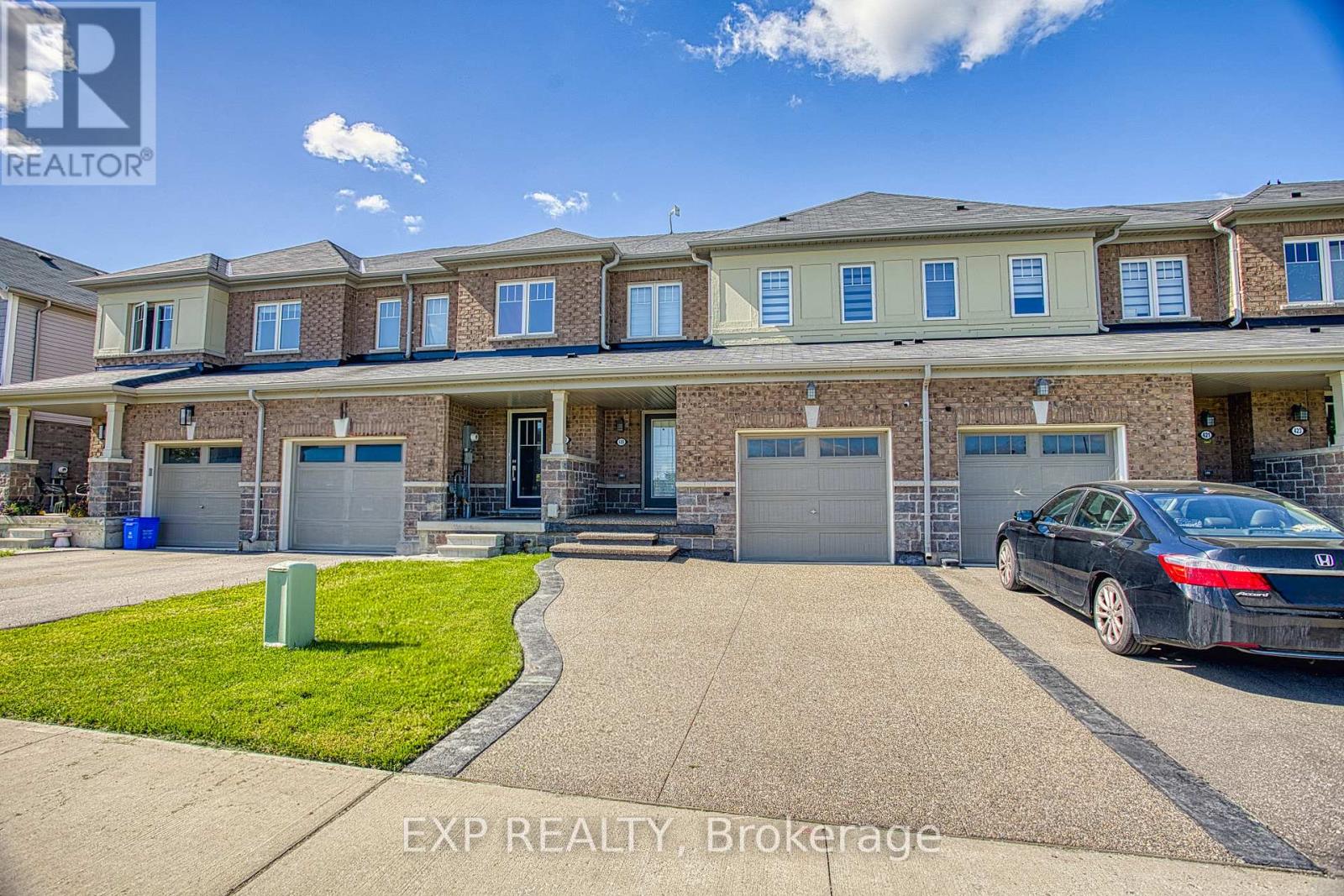 Residential in Hamilton (Binbrook) 4