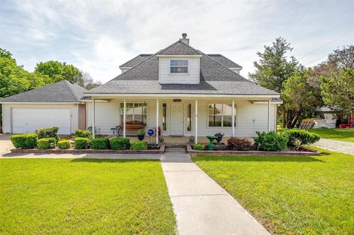 1409 Robyn Rd, Azle, TX, 76020-1661 | Card Image