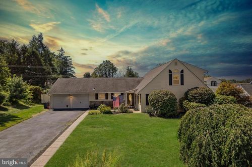 75 Flamehill Rd, LEVITTOWN, PA, 19056-1936 | Card Image
