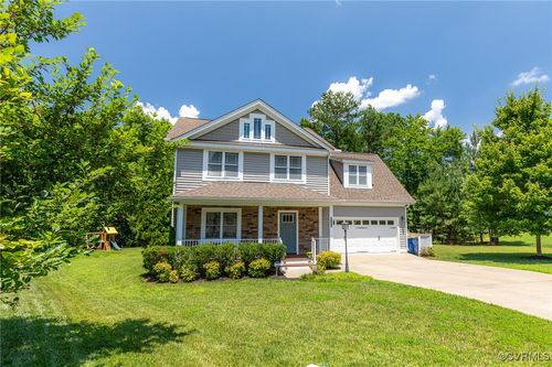 8300 Badestowe Ct, Chesterfield, VA, 23832-2094 | Card Image