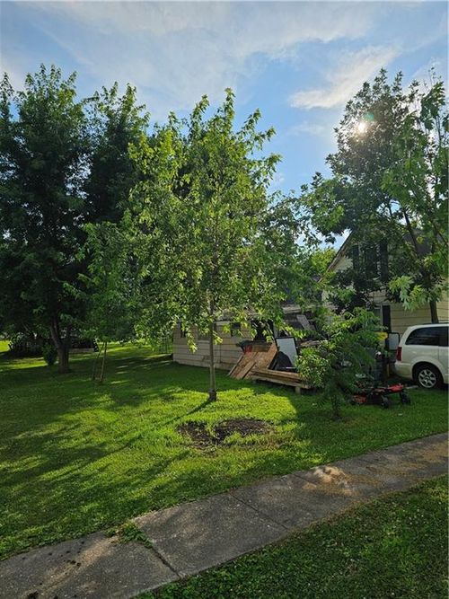 309 Long St, MENDON, MO, 64660-8107 | Card Image