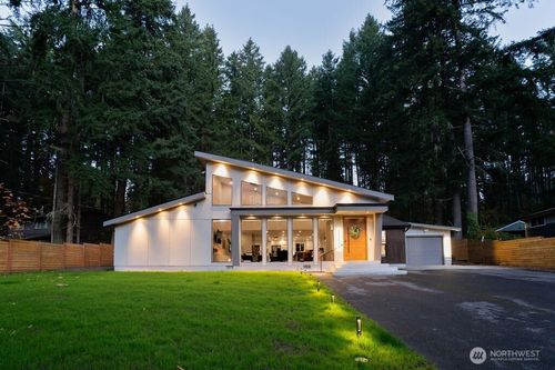 18002 Se 146th St, Renton, WA, 98059-8045 | Card Image