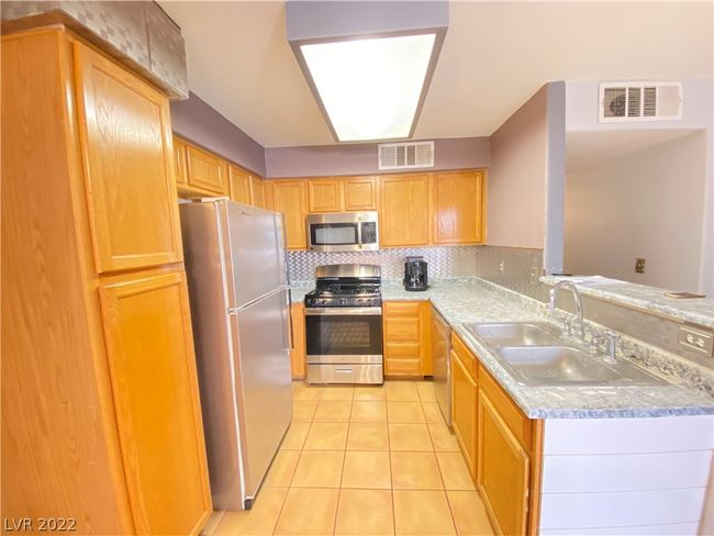 UNIT-101 - 3065 Casey Dr, Condo with 2 bedrooms, 2 bathrooms and null parking in Las Vegas NV | Image 10