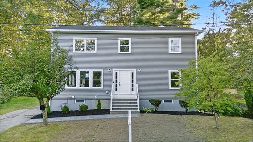 31 Edgewood Ave, Stoughton, MA, 02072-4523 | Card Image