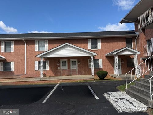 2352 Roosevelt Blvd, WINCHESTER, VA, 22601-3627 | Card Image