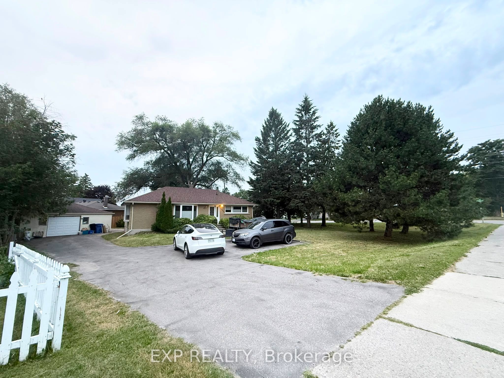 Residential Lease in Whitchurch-Stouffville 2