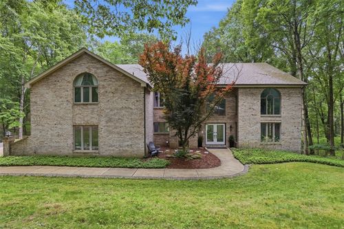1012 Victoria Pl, Gibsonia, PA, 15044-9200 | Card Image