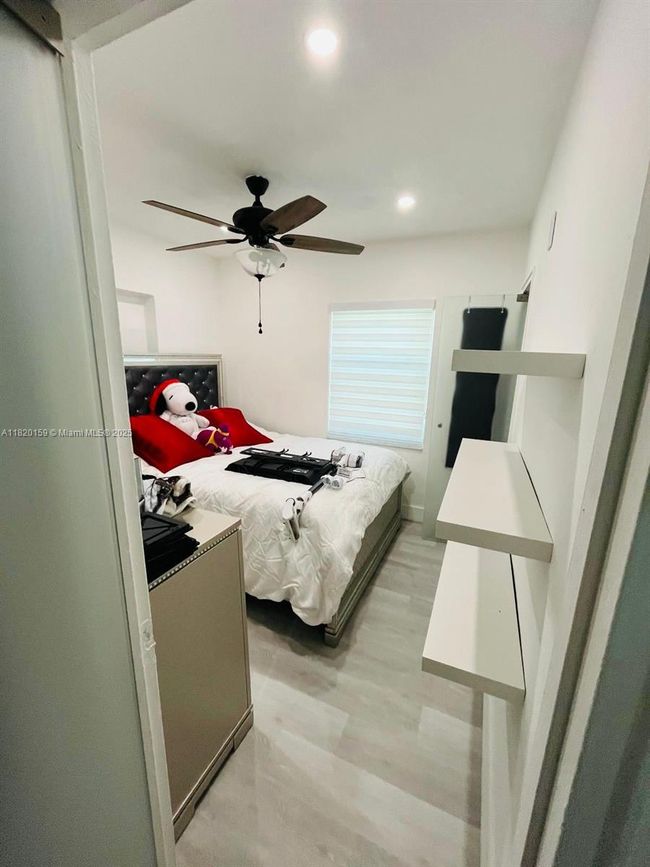 872 Nw 16 Th Ter, House other with 2 bedrooms, 1 bathrooms and null parking in Fort Lauderdale FL | Image 17