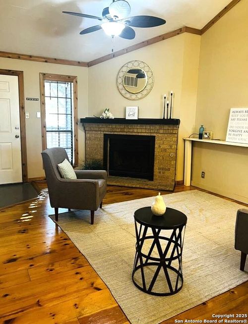 apt-404-8655 Datapoint Dr, San Antonio, TX, 78229-3262 | Card Image
