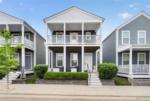 3221 Camp St, Saint Charles, MO, 63301-8414 | Card Image