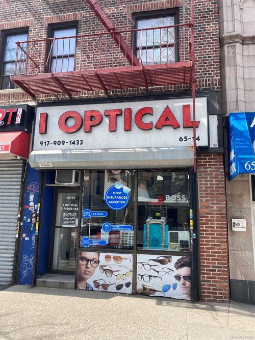 6514 Fresh Pond Road, New York, NY, 33385 | Card Image