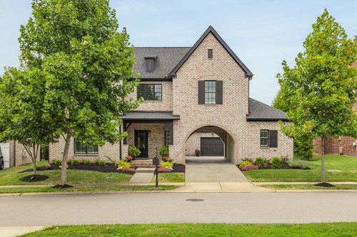 724 Fontwell Ln, Franklin, TN, 37064-1612 | Card Image