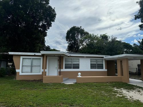 2832 Sw 7th St, Fort Lauderdale, FL, 33312-2182 | Card Image